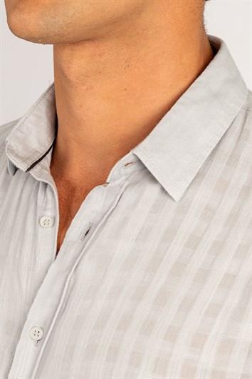Slım Fit Uzun Kol Pamuk Kendinden Desenli Biyeli Düz Erkek Gömlek