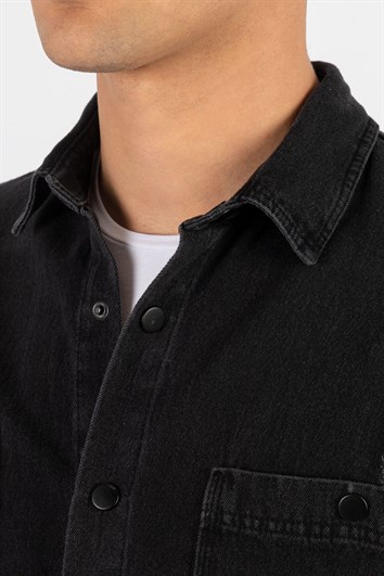 Relax Fıt Rahat Kalıp Uzun Kol Metal Düğme Çift Cep Eskitmeli Siyah Denim Erkek Gömlek